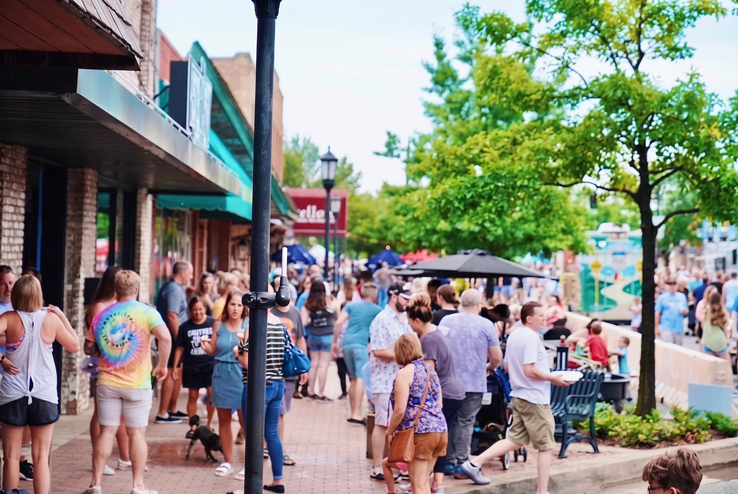 Downtown Edmond streetscape